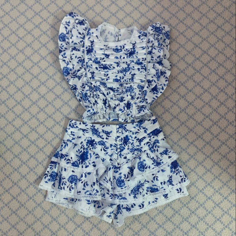 Cropped set